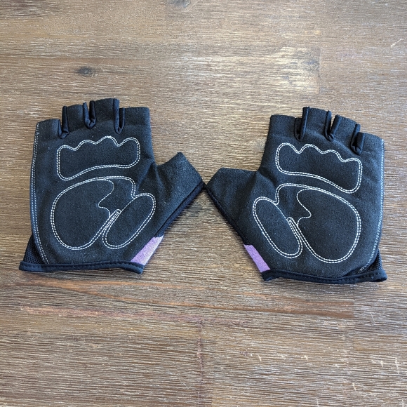 Tone Fitness work out gloves - Picture 2 of 4